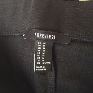 Forever 21 Pants - NWOT Forever 21 Black Stirrup Leggings Forever 21 Pants - NWOT Forever 21 Black Stirrup Leggings